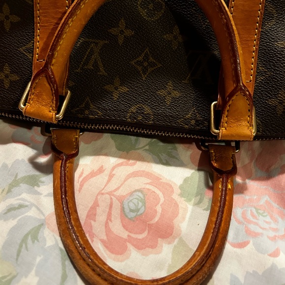 Authentic Louis Vuitton Keepall 55 travel bag - Picture 14 of 16